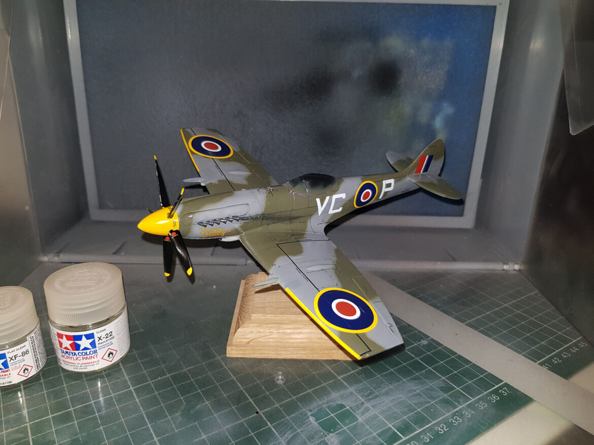 Airfix Supermarine Spitfire MKXIV scale 1/48