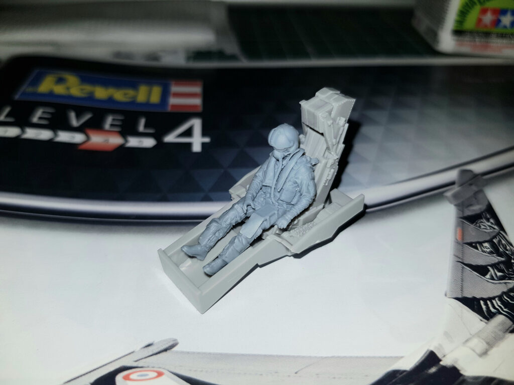 Revell Rafale C model kit scale 1/48 build